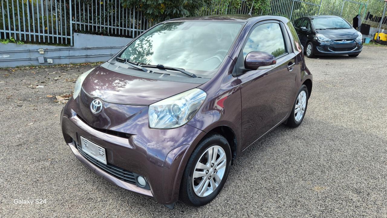 Toyota iQ 1.0 CVT Lounge