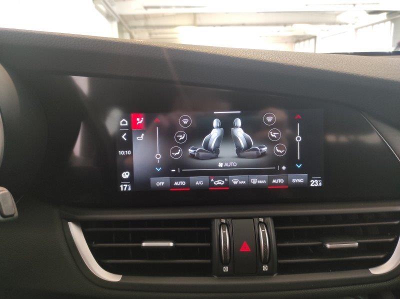 ALFA ROMEO Giulia (2016) - Giulia 2.0 Turbo 280 CV AT8 AWD Q4 Ti