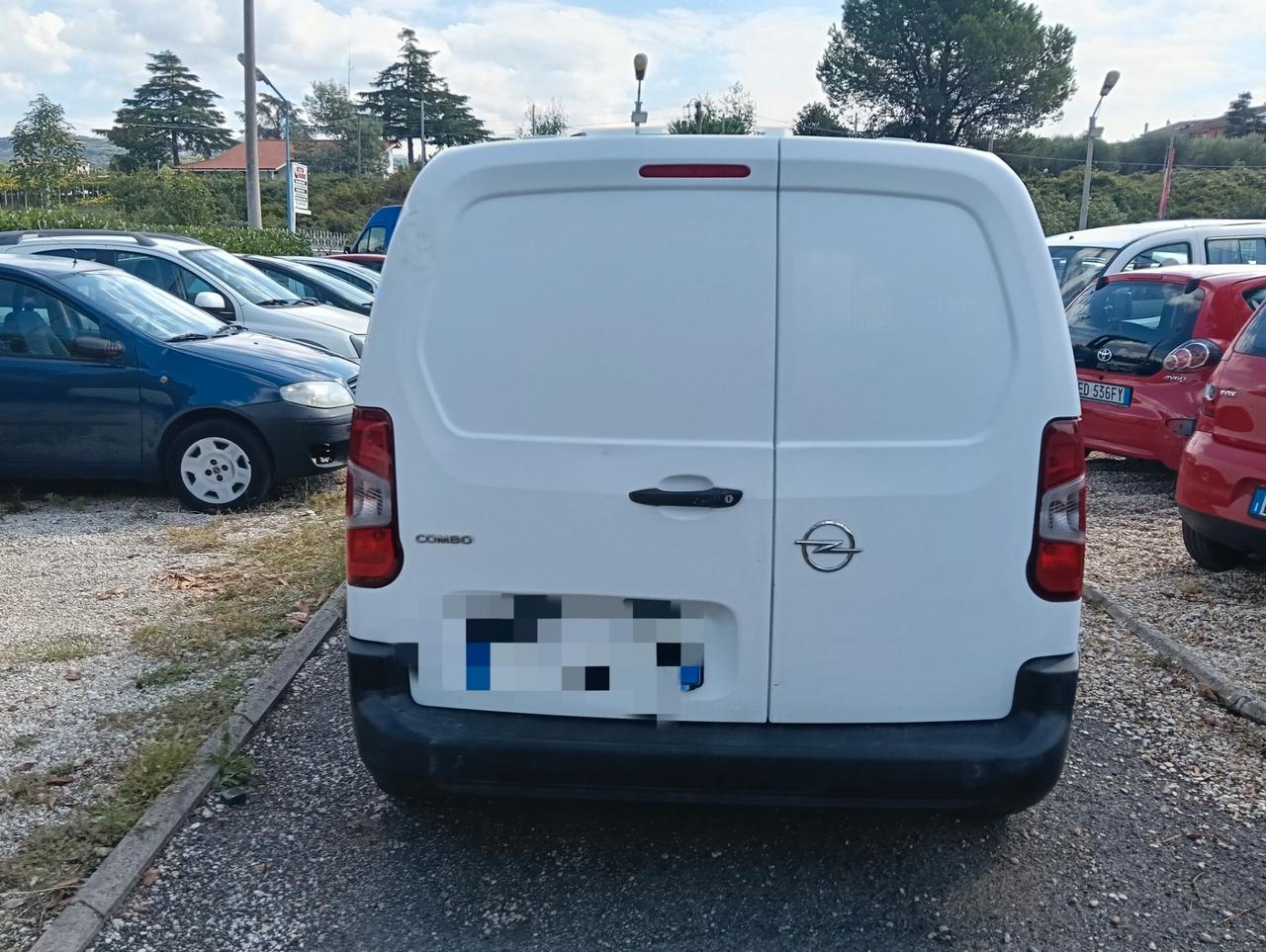 Opel combo 2020 1.5 euro6