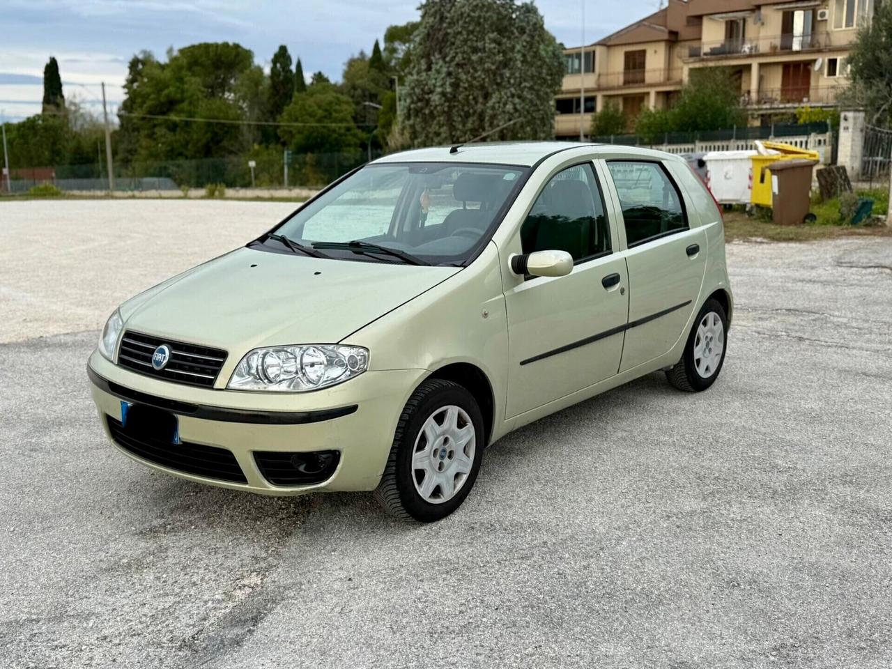Fiat punto 5porte 1.2 benzina NEOPATENTATI