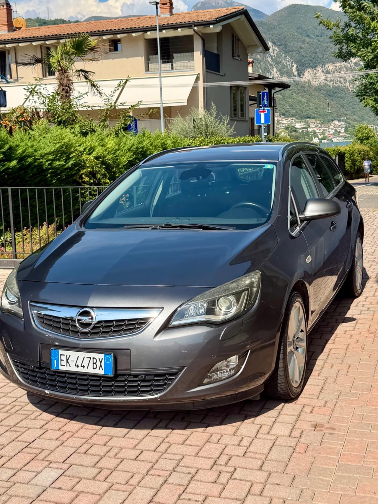 Opel Astra 2.0 CDTI 165CV Sports Tourer Cosmo S
