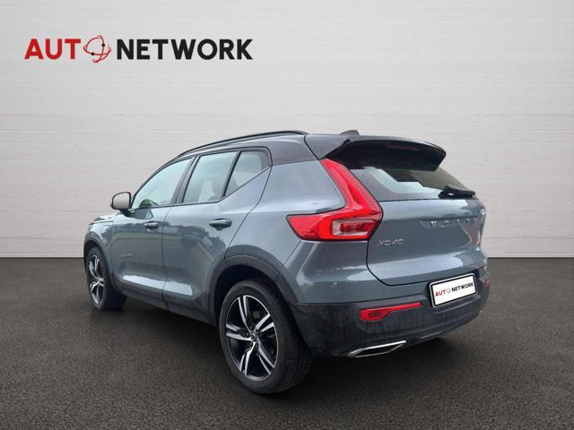 VOLVO XC40 T5 Recharge Plug-in Hybrid R-design