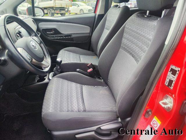TOYOTA Yaris 1.0 5 porte Lounge