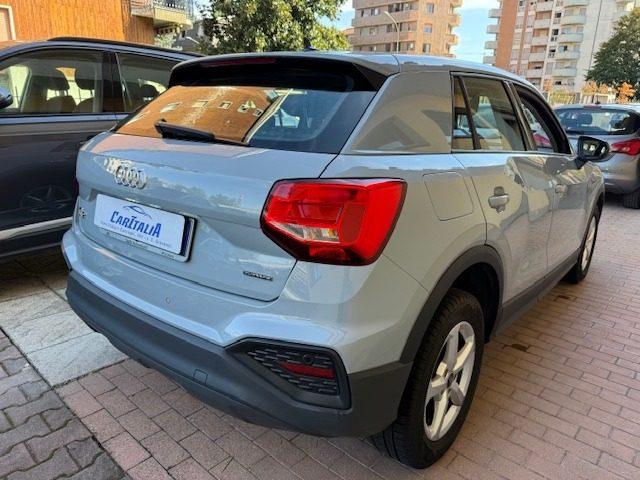 AUDI Q2 35 TDI quattro S tronic Identity Black