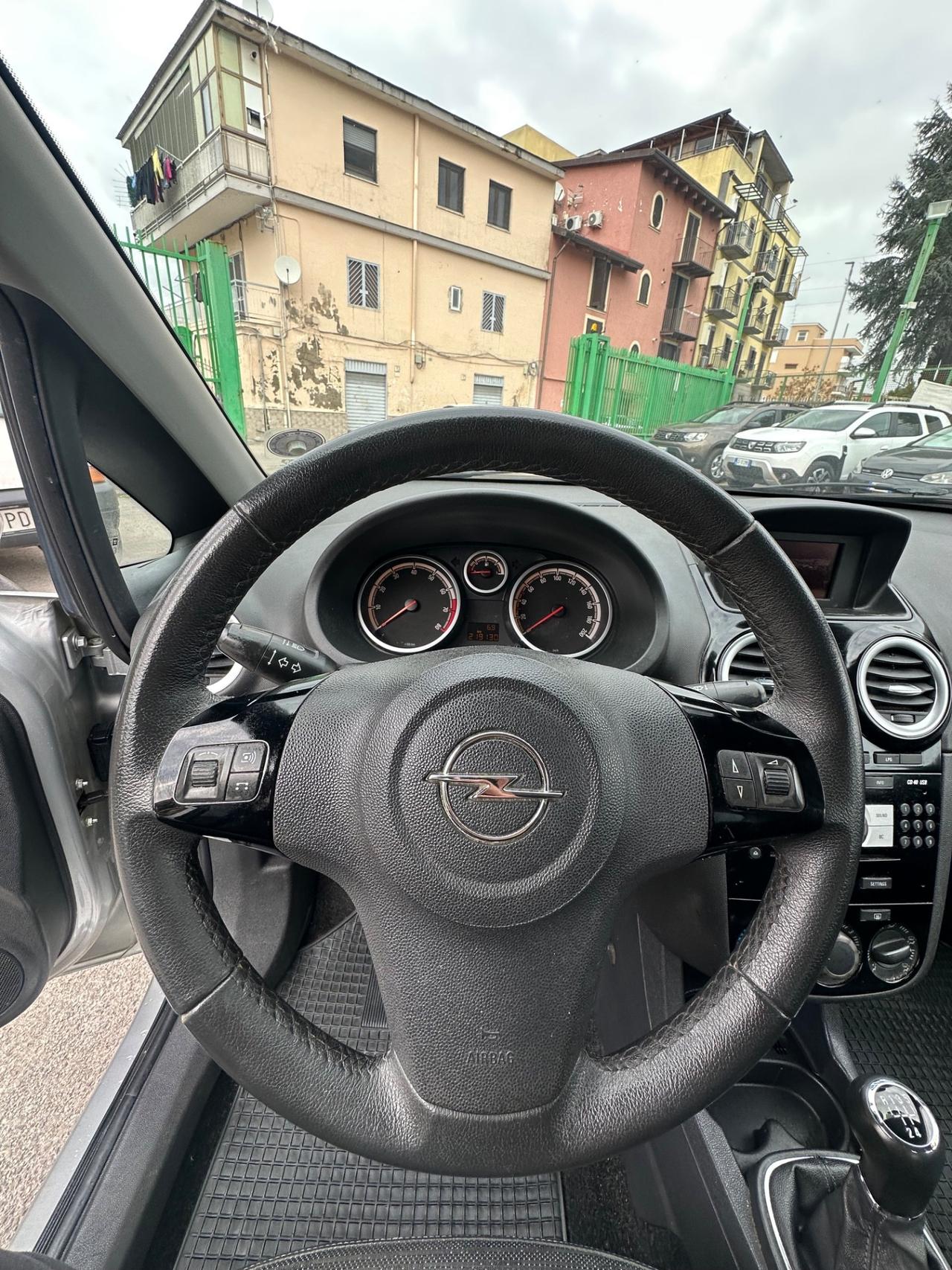 Opel Corsa 1.2 85CV 5 porte GPL-TECH Edition