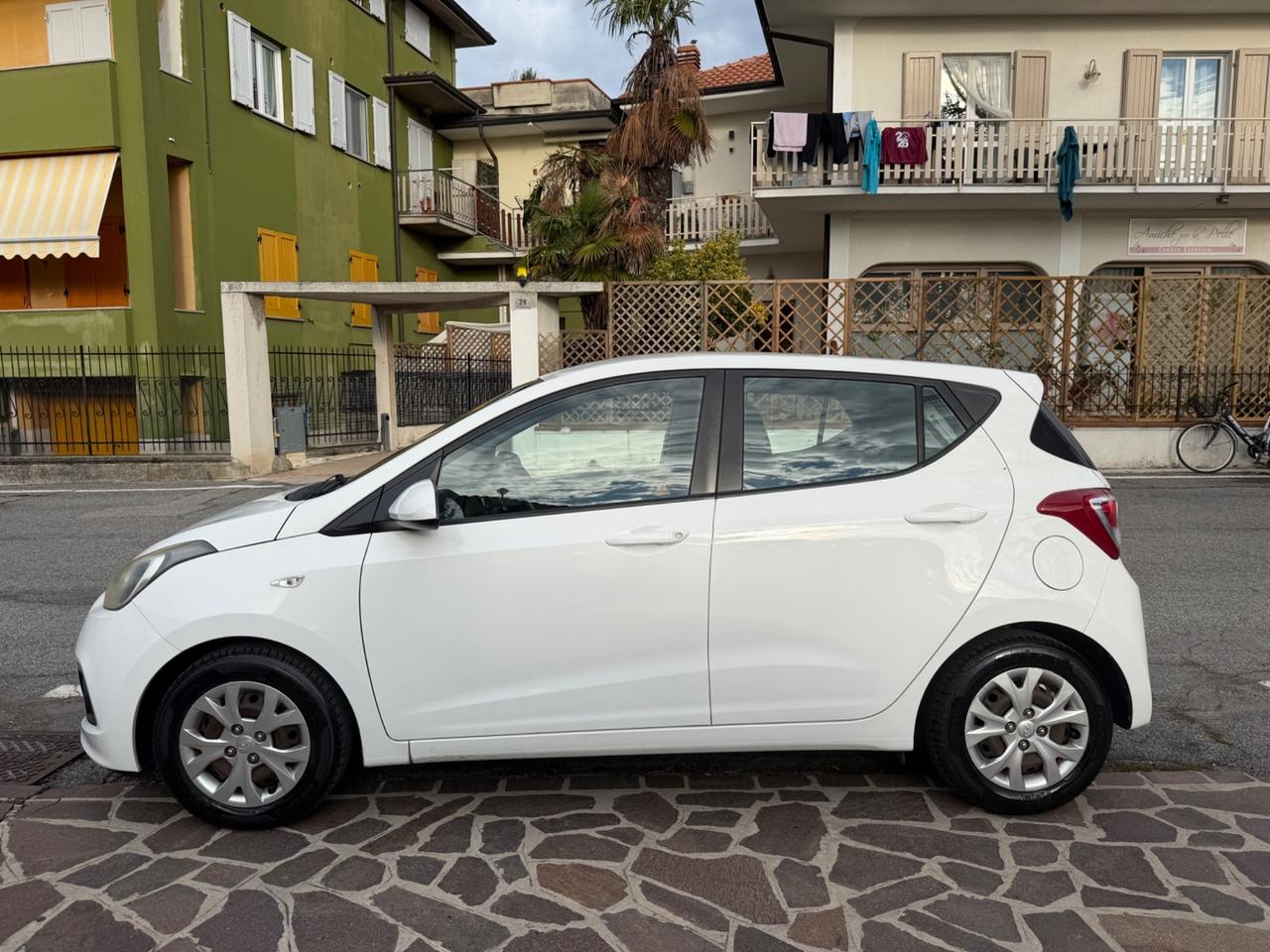 Hyundai i10 1.0 MPI Login