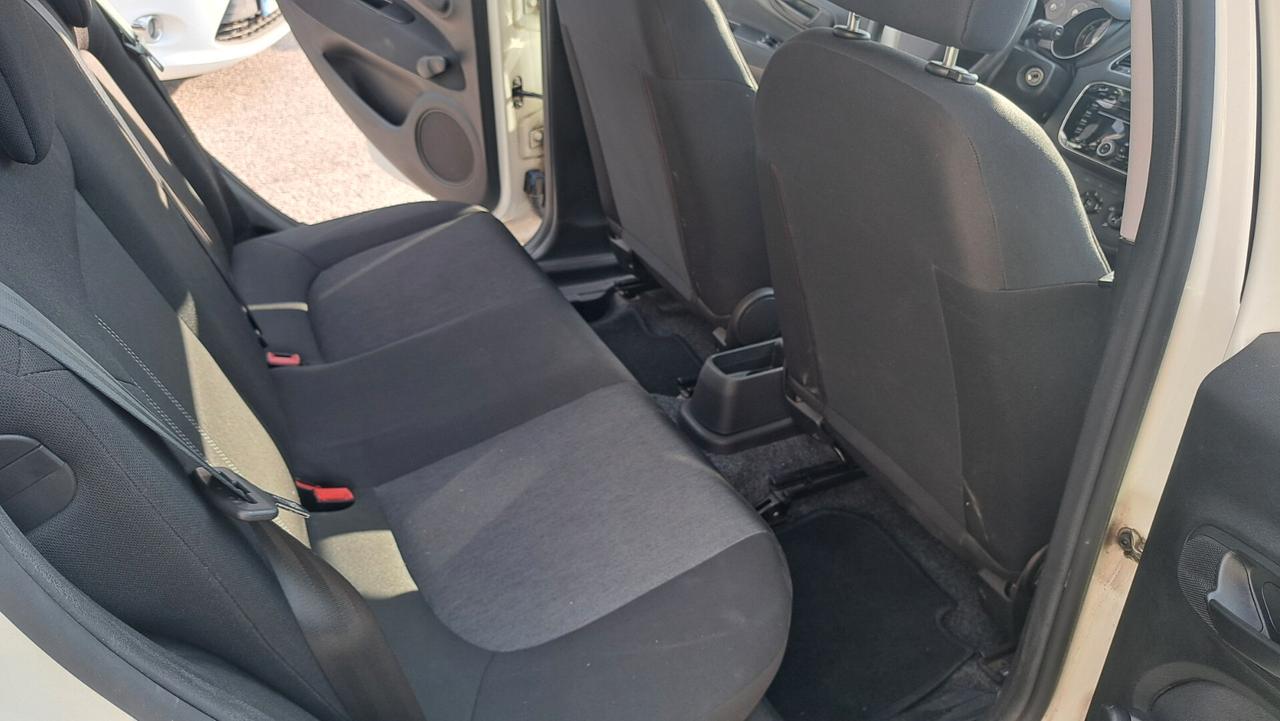 Fiat Punto 1.4 8V 5 porte Easypower Lounge OK NEO PATENTATI