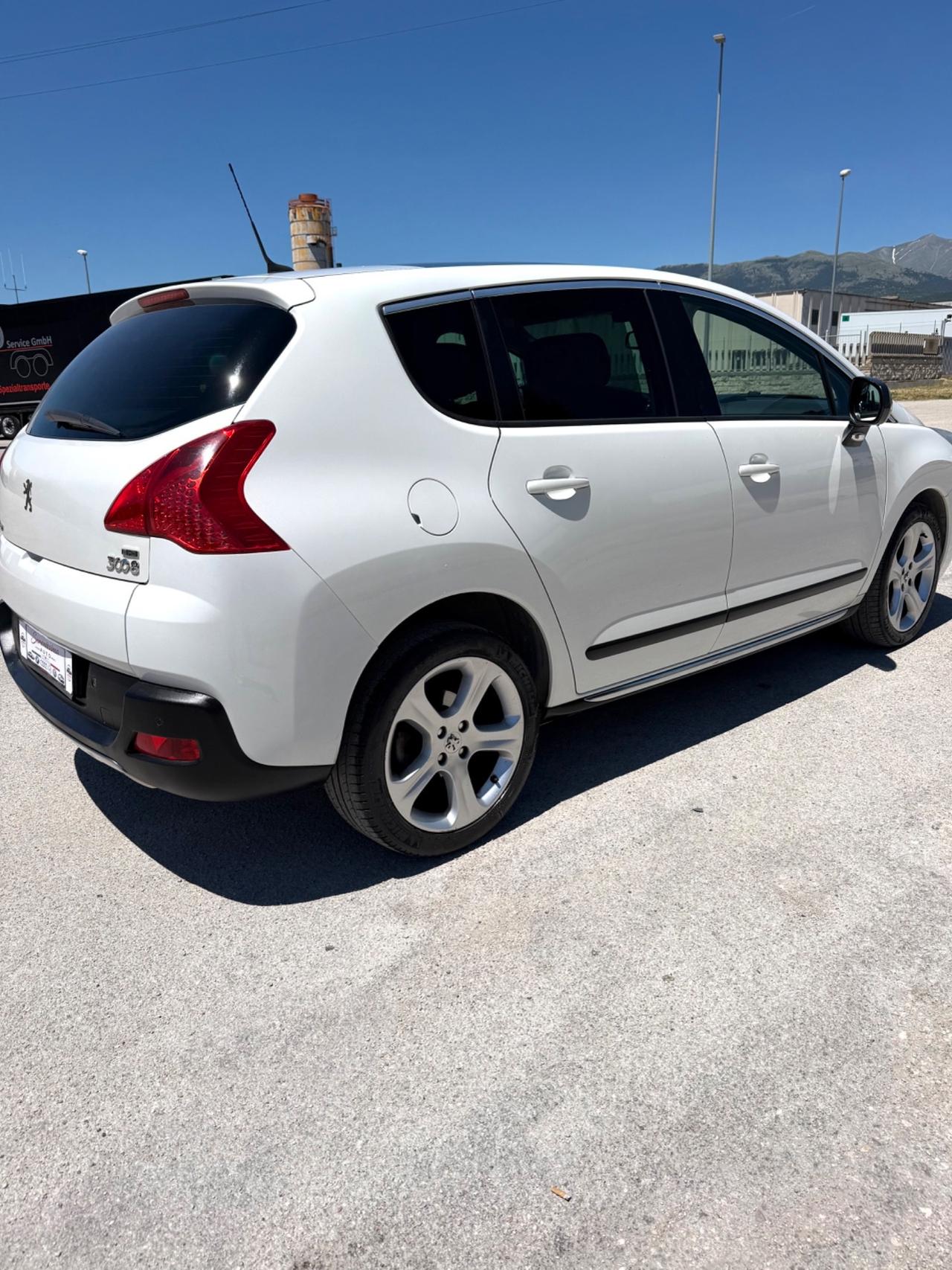 Peugeot 3008 1.6 e-HDi 115CV cambio robotizzato Stop&Start Active
