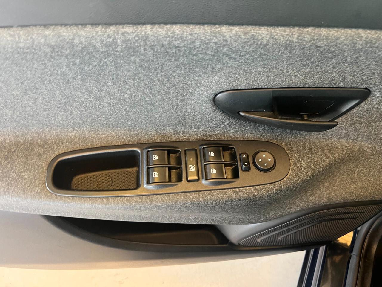 Lancia Ypsilon 1.2 69 CV 5 porte Elefantino Blu ok neopatentati km 59.990