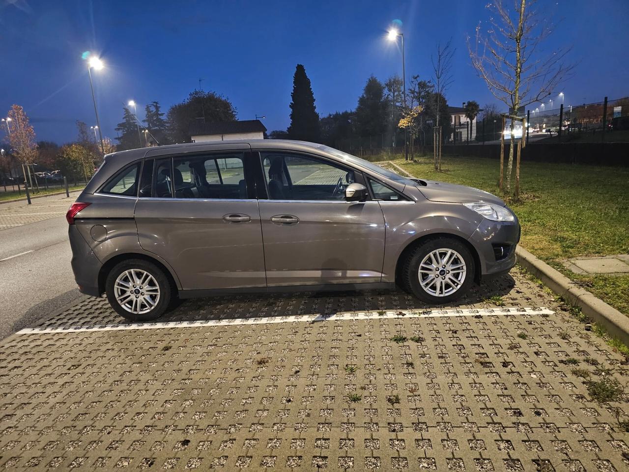 Ford C-Max 1.6 TDCi 95CV Titanium