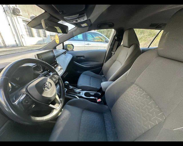 TOYOTA Corolla Touring Sports 1.8 Hybrid Business