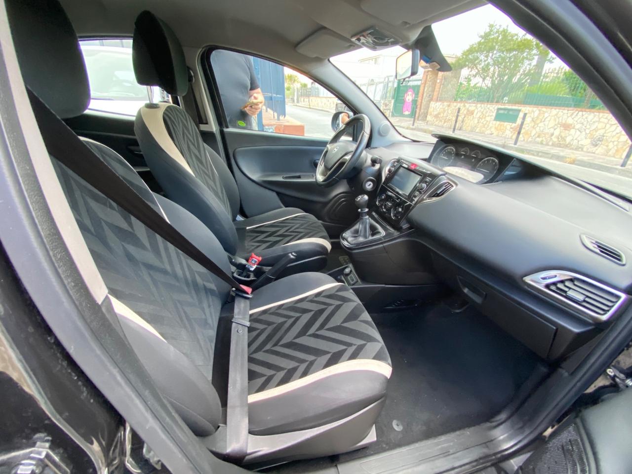 Lancia Ypsilon 1.2 69 CV 5 porte GPL Ecochic Mya