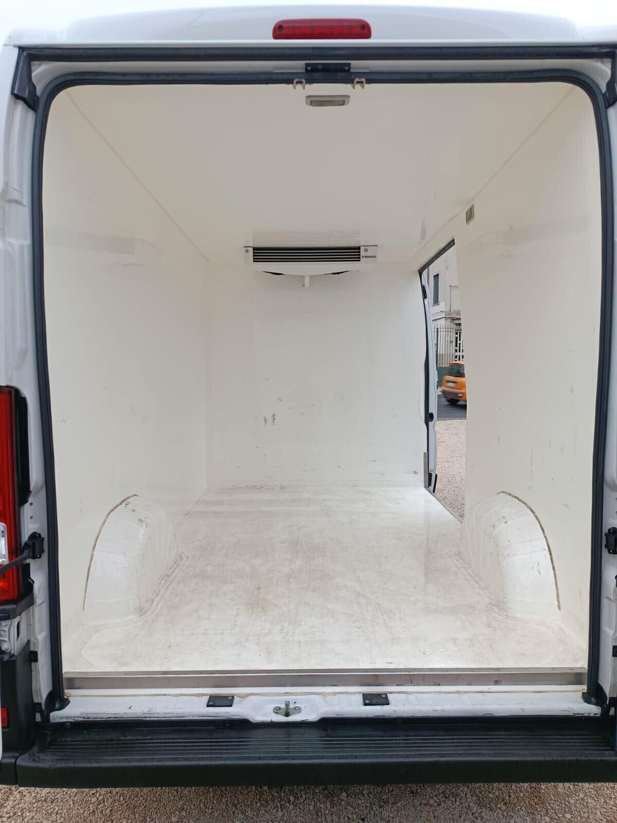 FIAT Ducato Peugeot Boxer 333 2.2 BlueHDi 140 L2H2 Frigo-2022