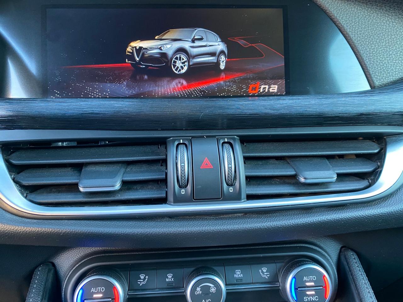 Alfa Romeo Stelvio 2.2 160CV VAN/AUTOCARRO 5 POSTI