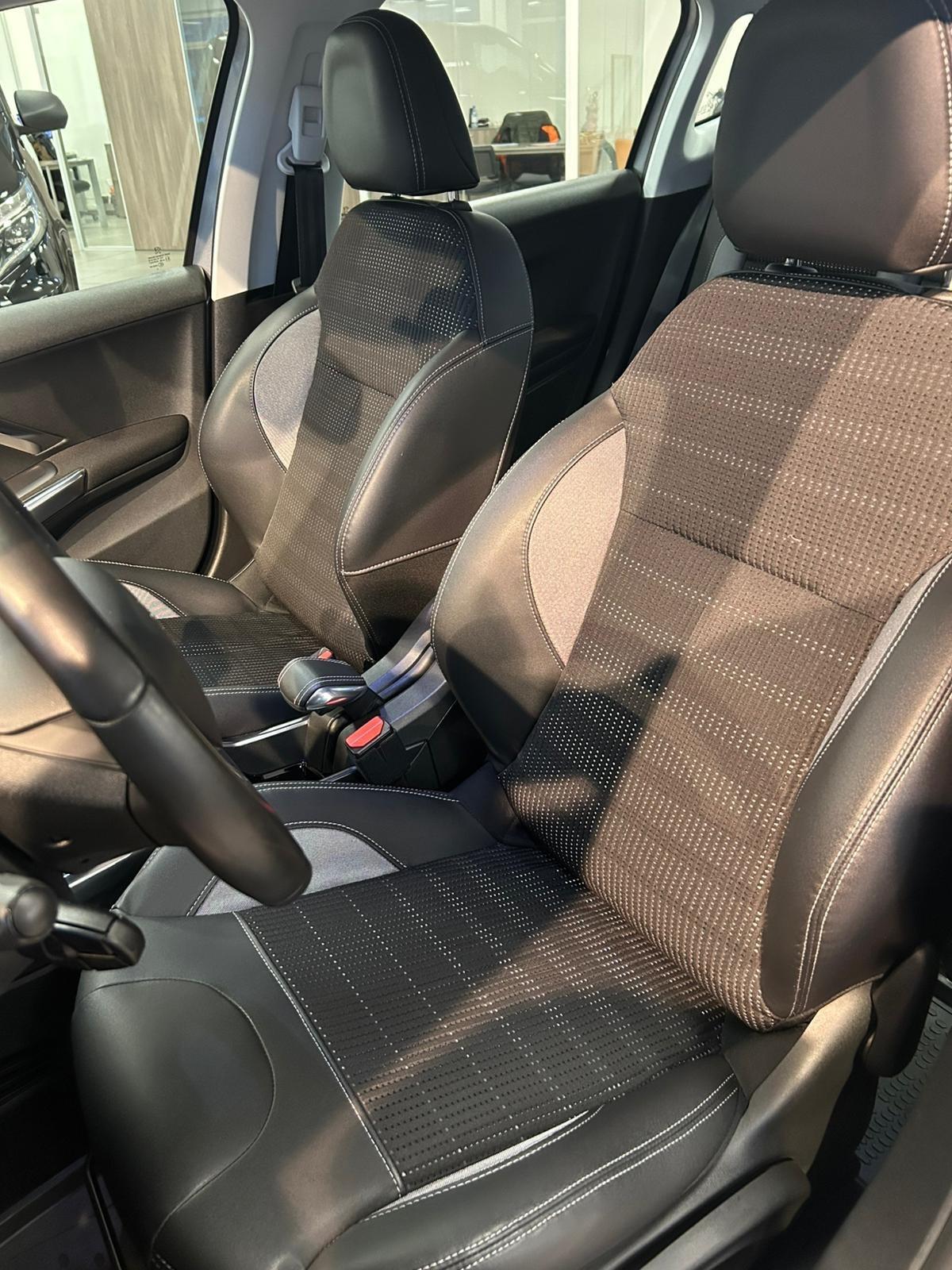 Peugeot 2008 1.6 e-HDi 115 CV Stop&Start Allure