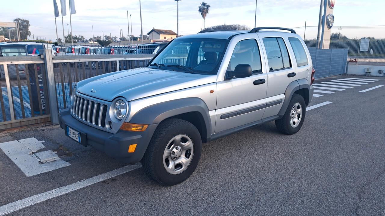 Jeep Cherokee 2.8 CRD Sport