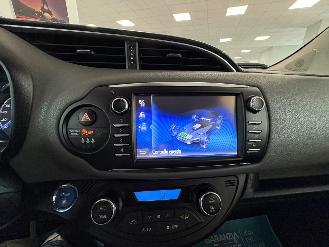 Toyota Yaris 1.5 B 75cv 2018km 65000 neopatentati