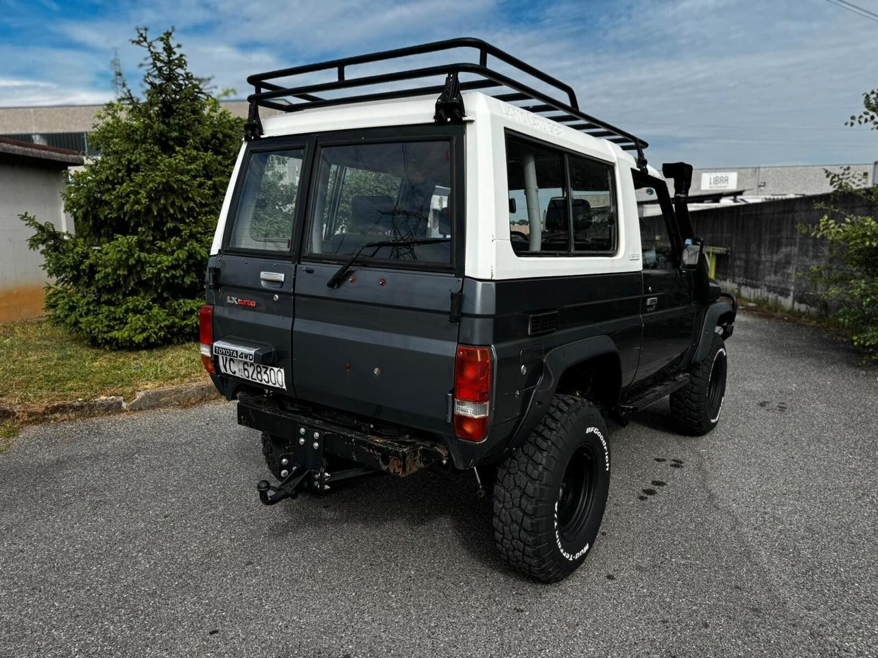 Toyota Land Cruiser II 2.4 turbodiesel SW LJ70