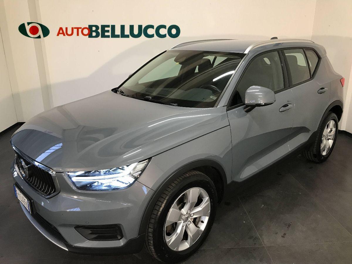 VOLVO XC40 D3 AWD Geartronic Momentum