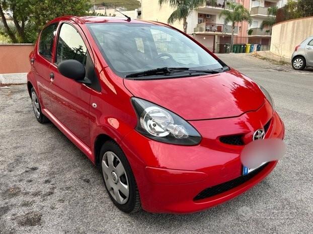 Toyota Aygo 1.0 benz ideale per neo patentati