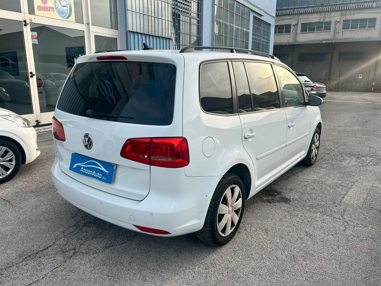 vw Touran 1.4 metano solo rivenditori 2014