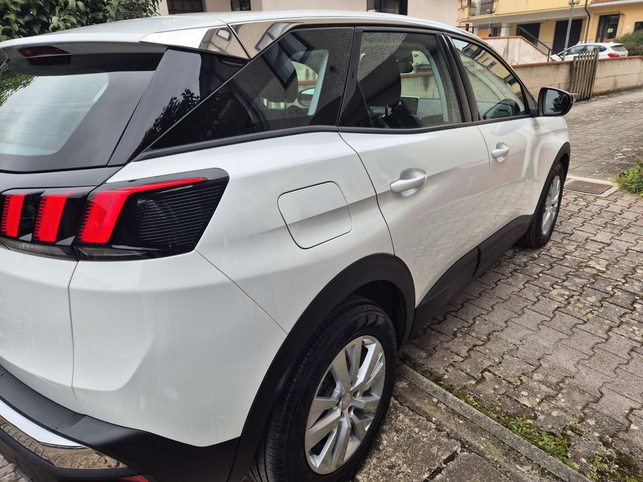 Peugeot 3008 BlueHDi 130 S&S