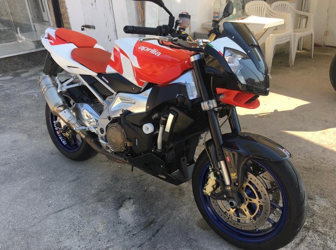 Aprilia Tuono 1000 R