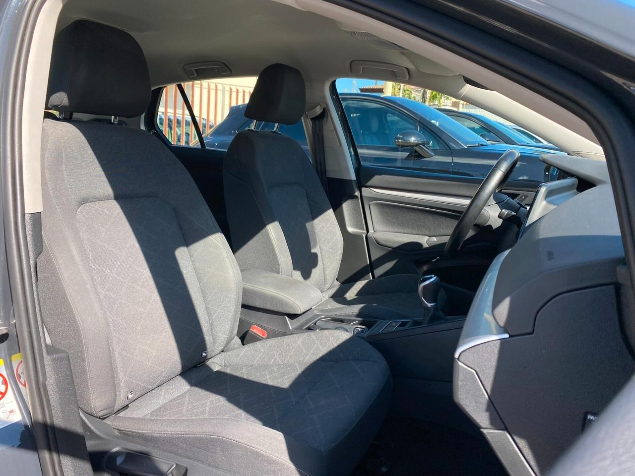 Volkswagen Golf Life 2.0 TDI 116CV