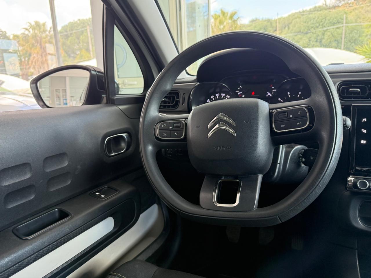 Citroen C3 BlueHDi 100cv Shine PLUS AIRBUMP/LED2022