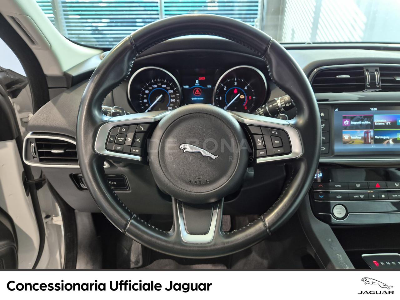 Jaguar F-Pace 2.0d i4 prestige awd 240cv auto my18