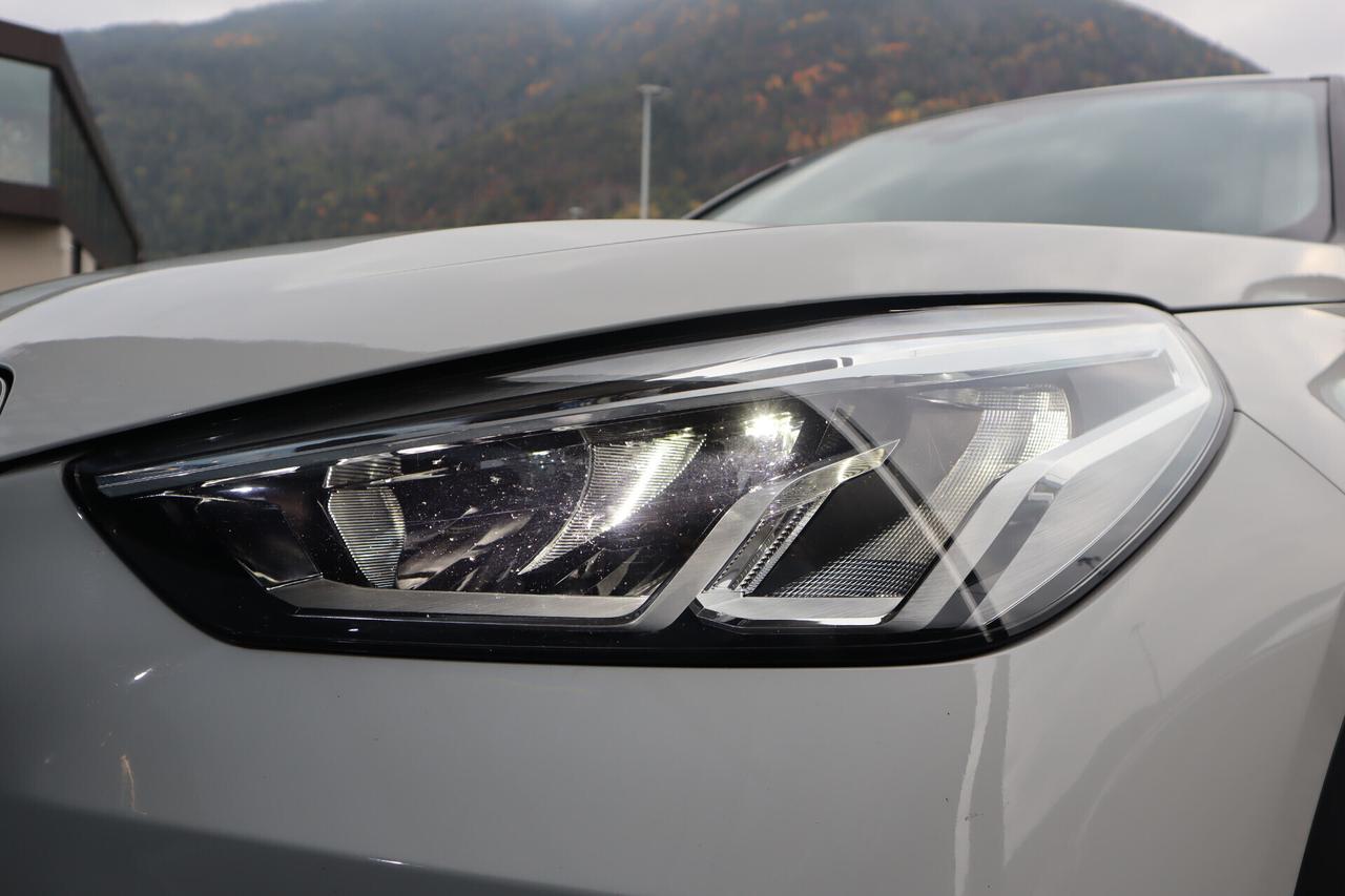 iX1 30 xDrive 313 CV - Camera - Navi - Pompa di calore