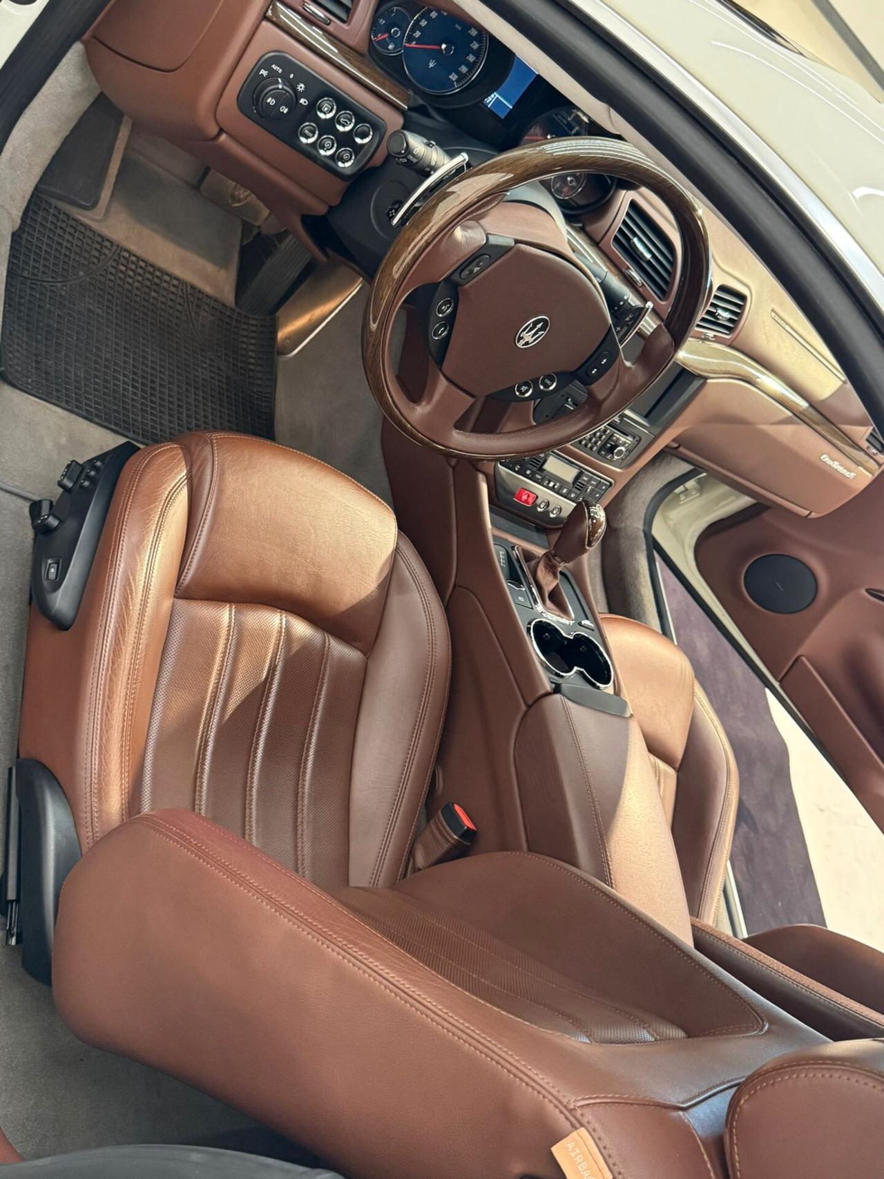 Maserati GranTurismo 4.7 V8 S