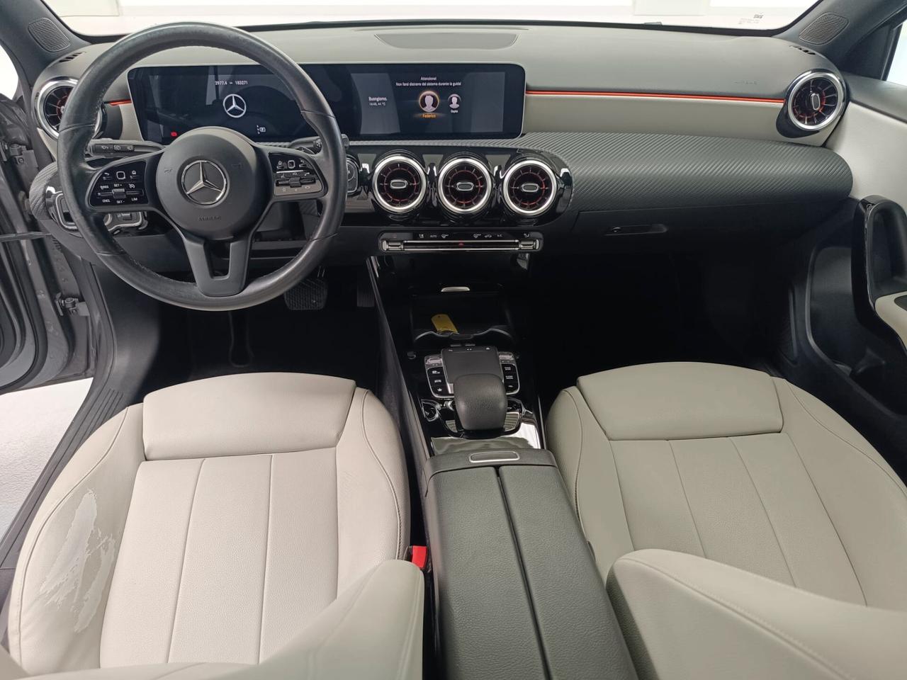 Mercedes-benz A 180 d Automatic Premium