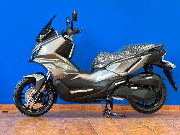 SYM ADX300 tua a soli 52 euro al mese