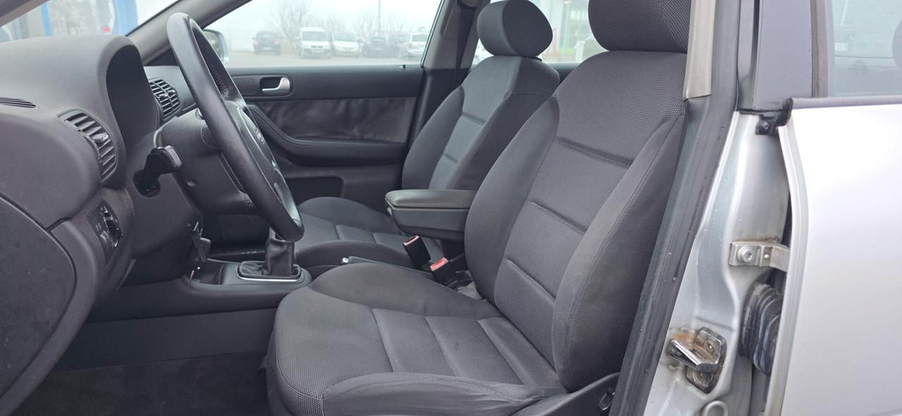 Audi A3 1.9 TDI/130 CV cat 5p. Ambiente neopatentati