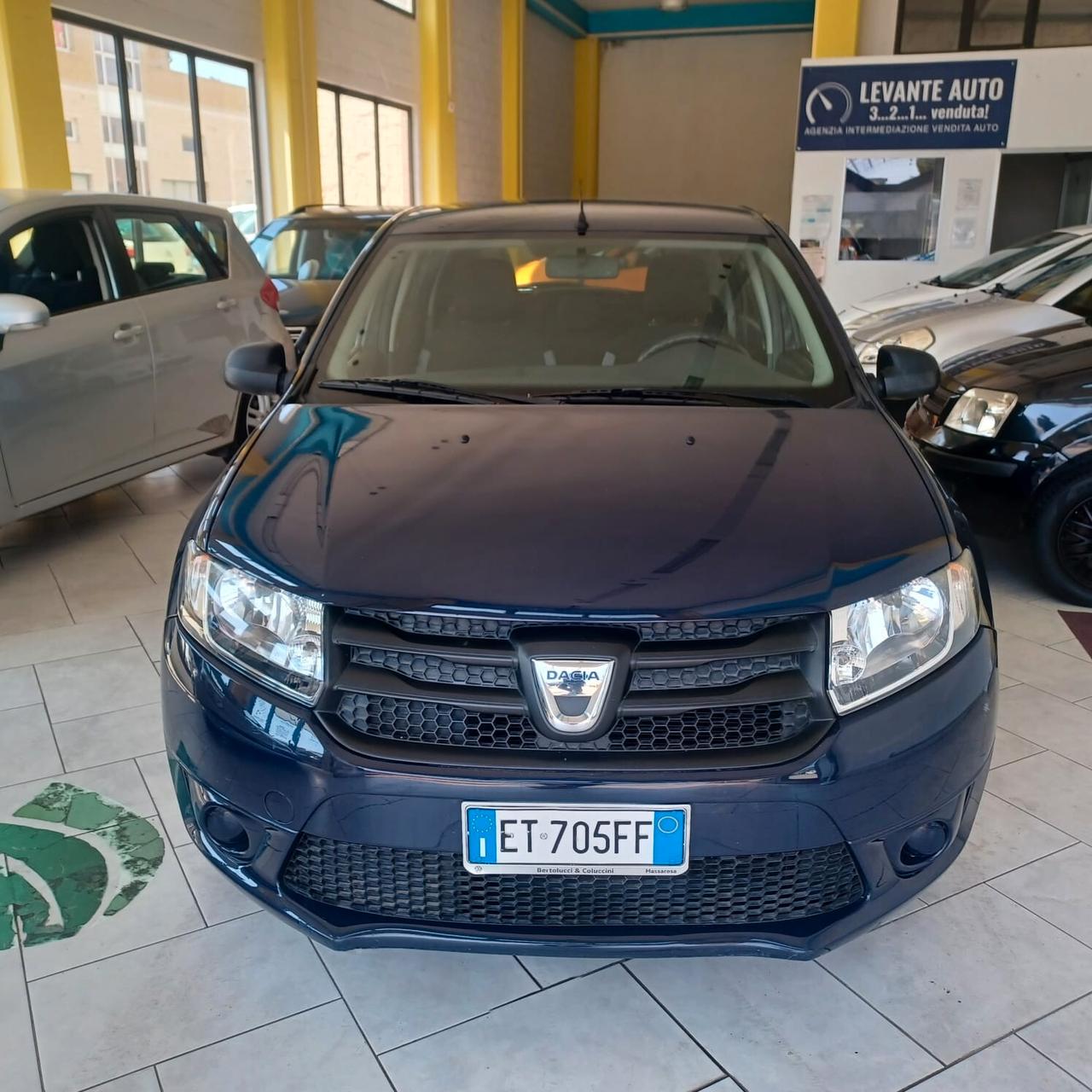 134188KM SANDERO GPL DI FABBRICA PERFETTA