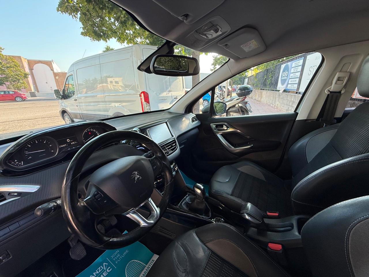 Peugeot 2008 BlueHDi 100 Allure