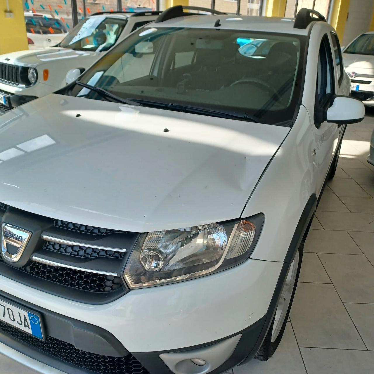 NEOPATENTATI SANDERO STEPWAY OTTIME CONDIZIONI