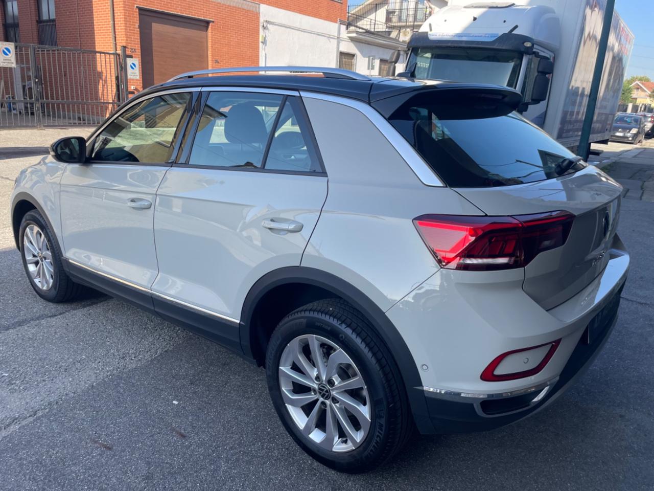 Volkswagen T-Roc 1.5 TSI ACT DSG Style BlueMotion KM 5400