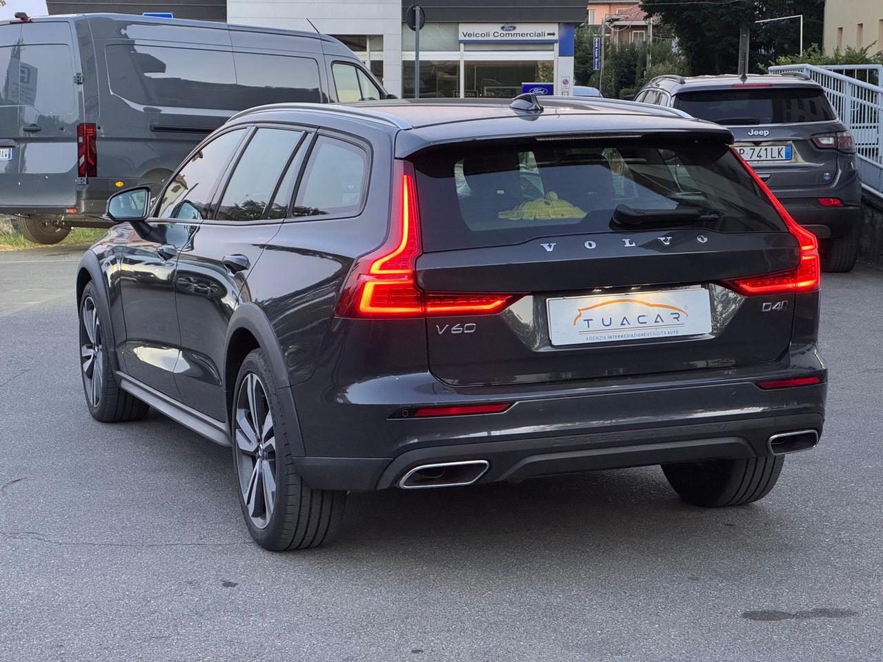 Volvo V60 Cross Country Pro 2.0 D4 #50524