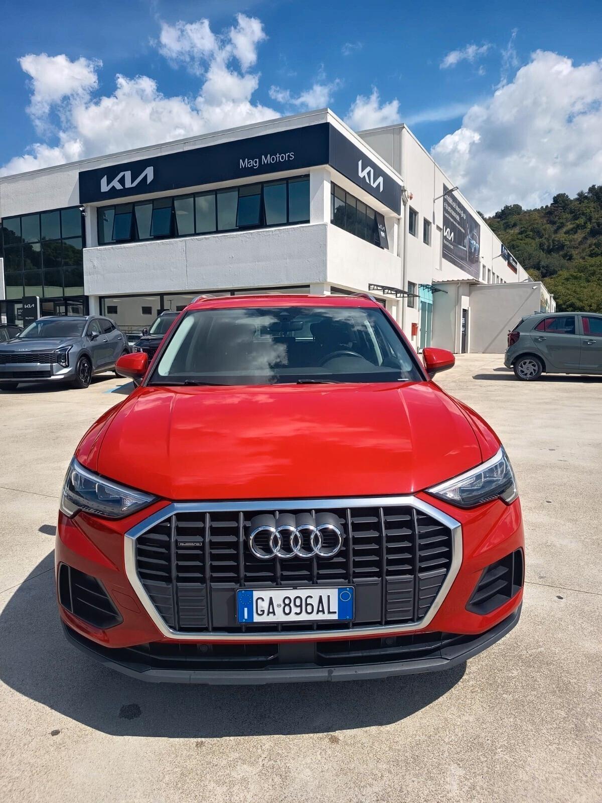 Audi Q3 40 TDI quattro S tronic Business