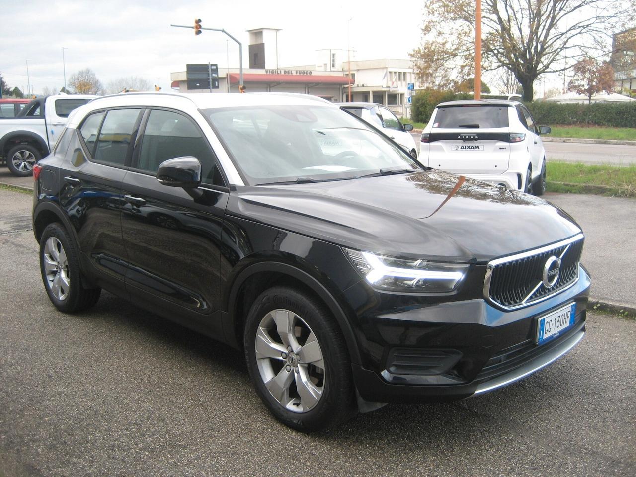 Volvo XC40 T2 Momentum