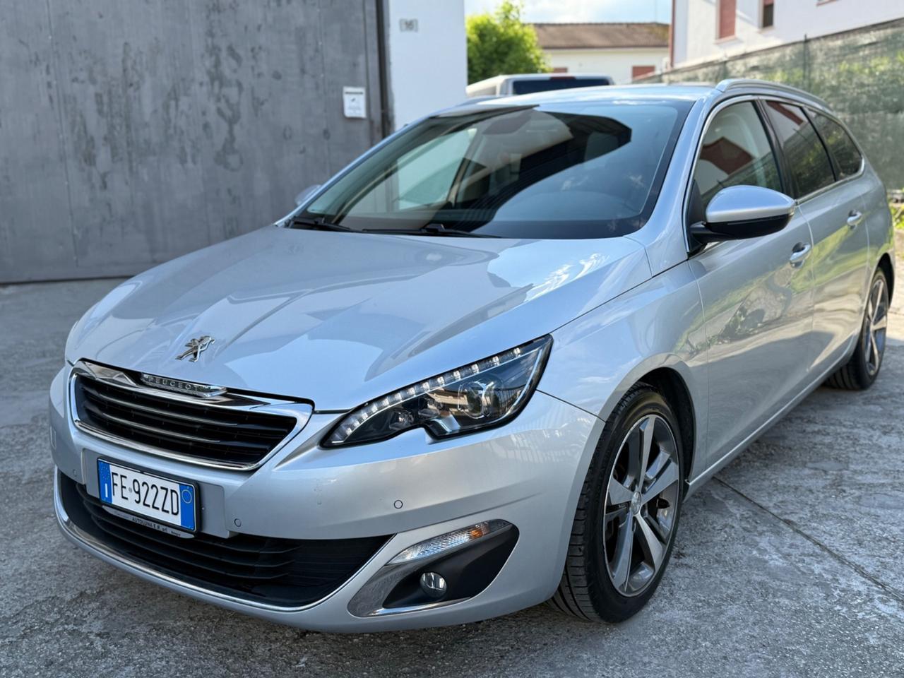 Peugeot 308 1.6 HDI DIESEL EURO 6B 2016 FULL OPT