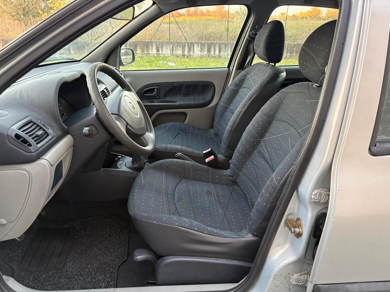 Renault Clio 1.2 16V 5 porte NEOPATENTATI