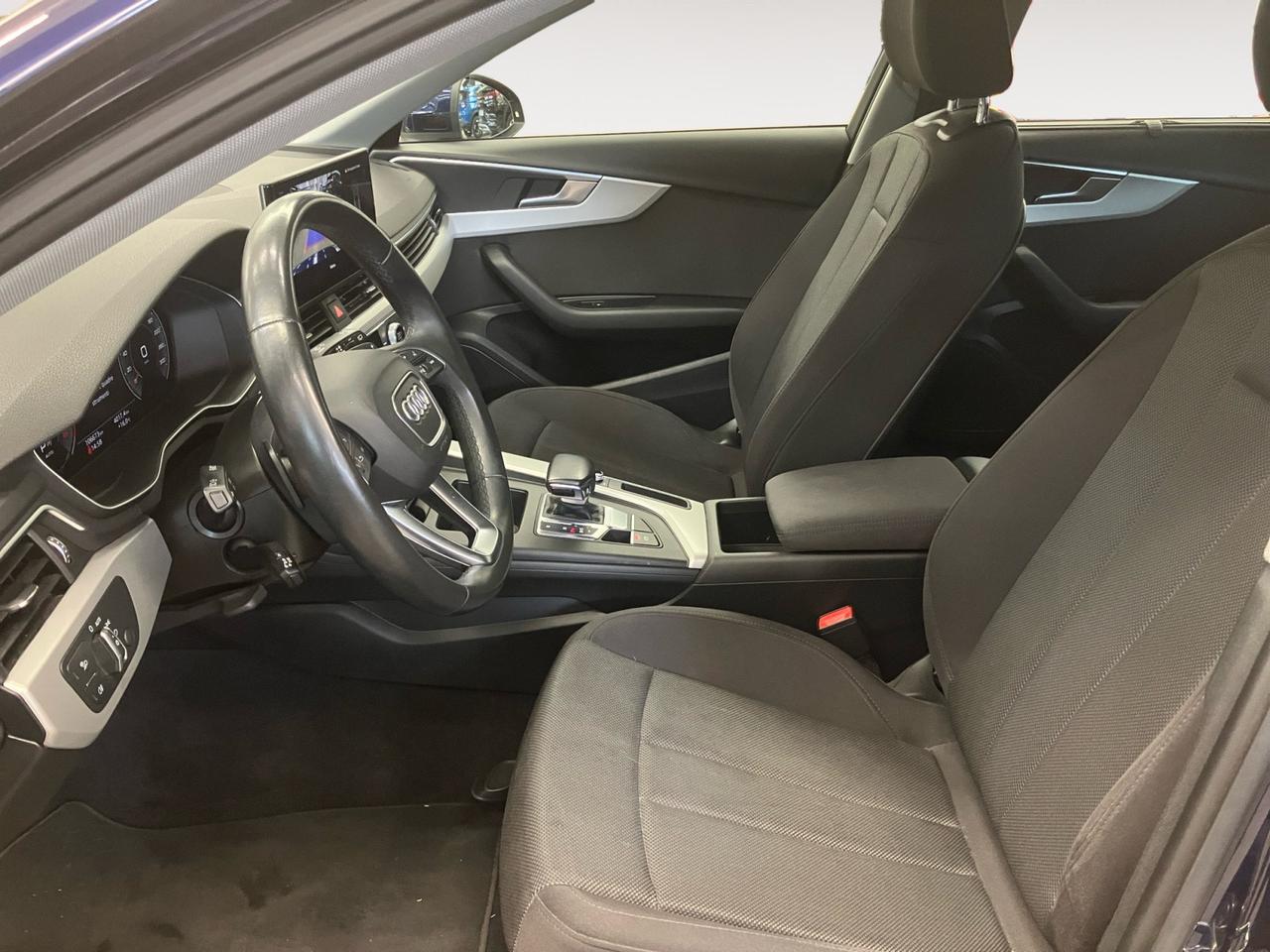 Audi A4 Avant 35 2.0 tdi mhev Business Advanced 163cv s-tronic