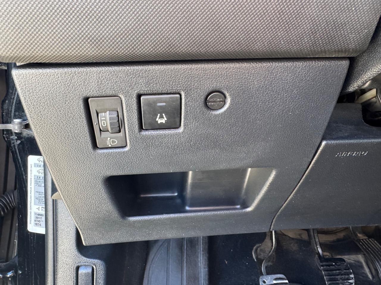 Peugeot 308 SW 2.0 DIESEL 136CV Ciel Féline 2008