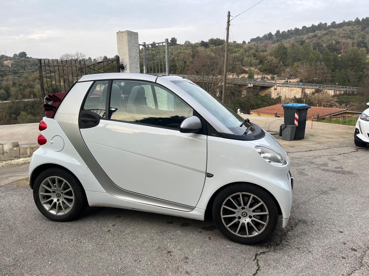 Smart ForTwo 1000 52 kW MHD coupé pure