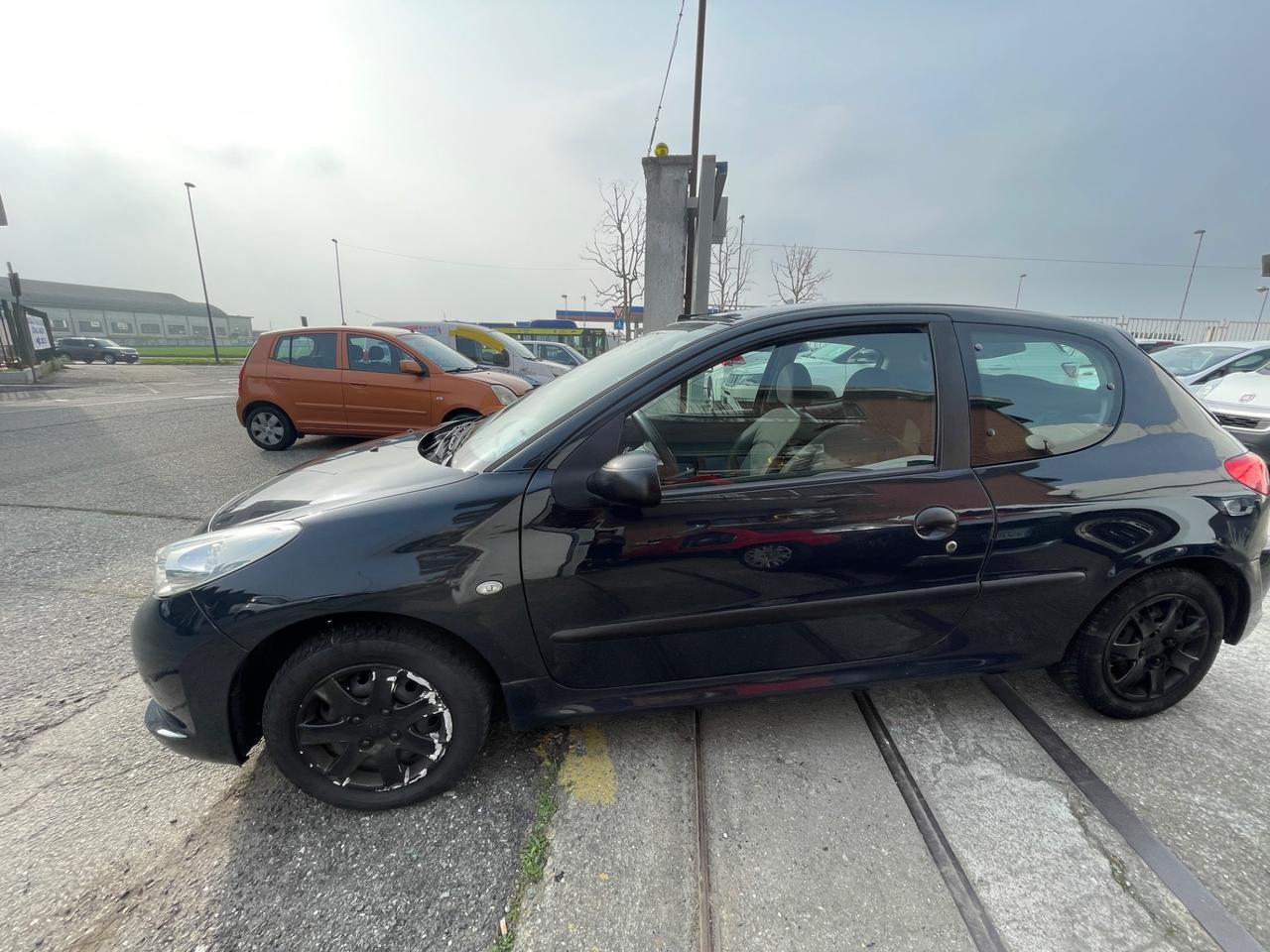 Peugeot 206 Plus 1.1 60CV 5p. ONE Line