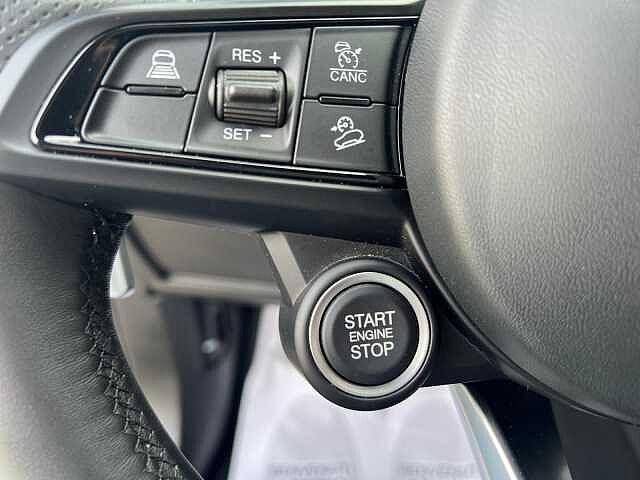 Alfa Romeo Stelvio 2.2 Turbodiesel 210 CV AT8 Q4 Veloce