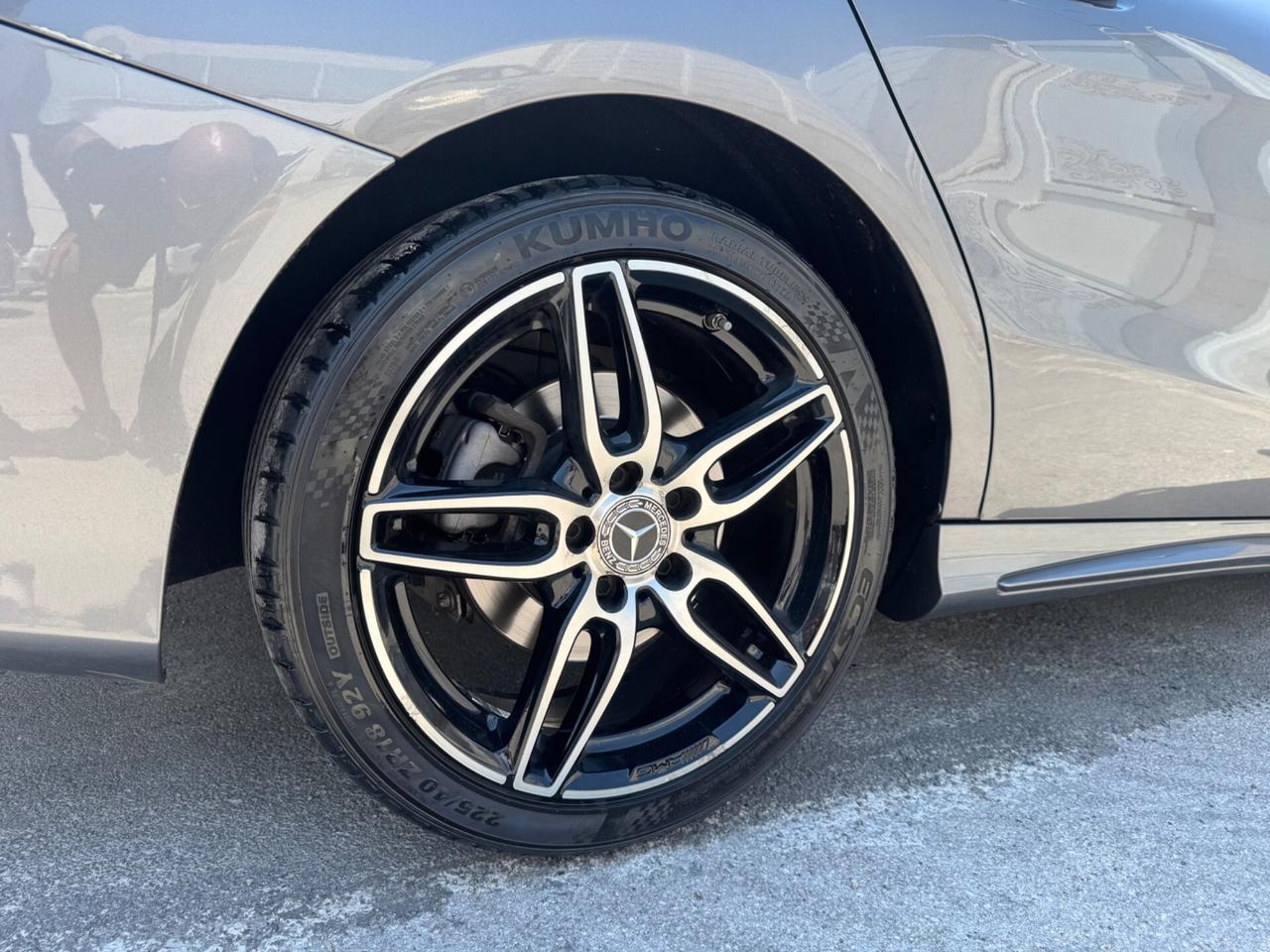 Mercedes-benz CLA 200d Premium AMG 2018